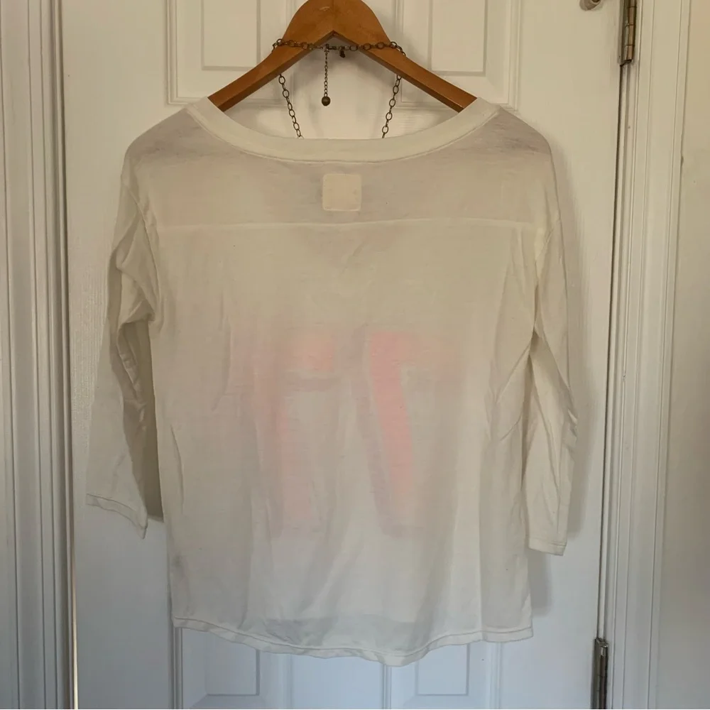 Y2K AEO White 77 Jersey V-Neck Vintage Tee - Picture 7 of 7